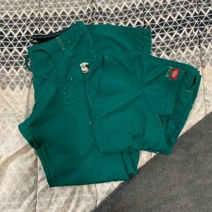 Dickies Scrub Set